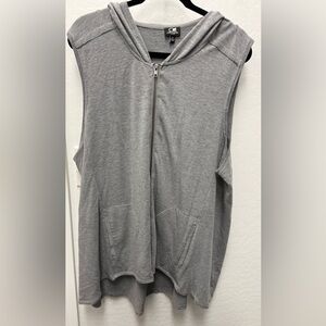 Cable & Gauge Gray Knit Vest. Size 2X. EUC